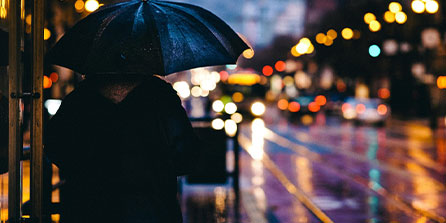 拓记：杨瀚森赛前训练内容明显更偏向锋线 加了不少结合球突破